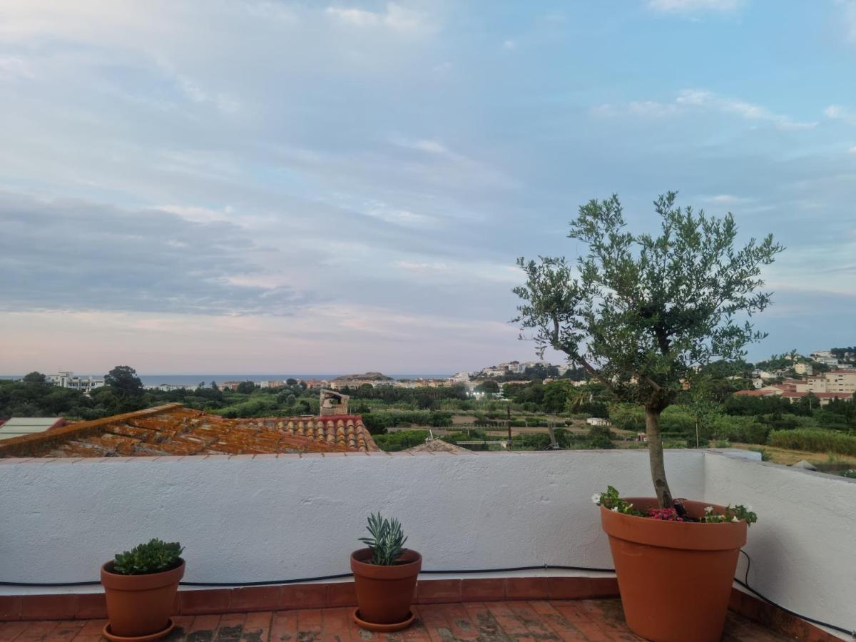 Amb Encant I Estil Mediterrani En Zona Tranquilla De Llanca I Amb Terrassa Экстерьер фото